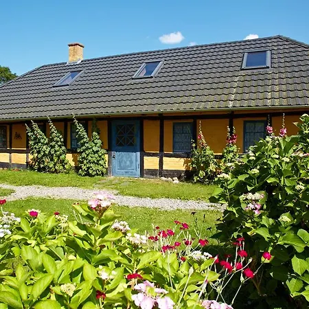 بيت للعطل Mollegade 1 House