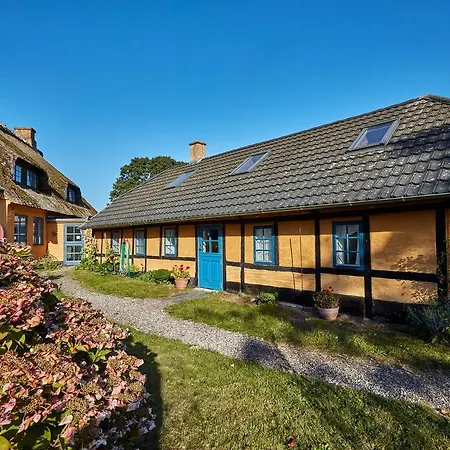 Mollegade 1 House بيت للعطل *